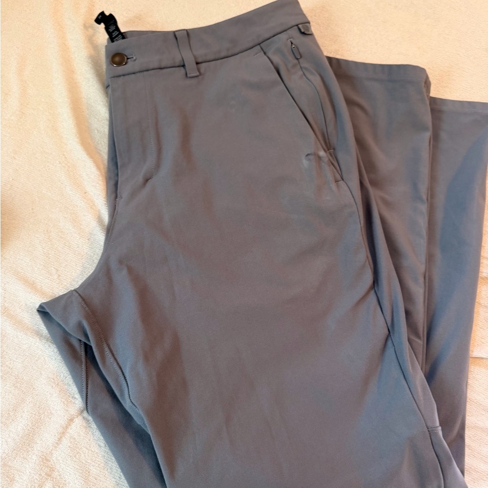 Lululemon Men’s Commission / ABC Style Pants – Gray (Size Large)SLIM -